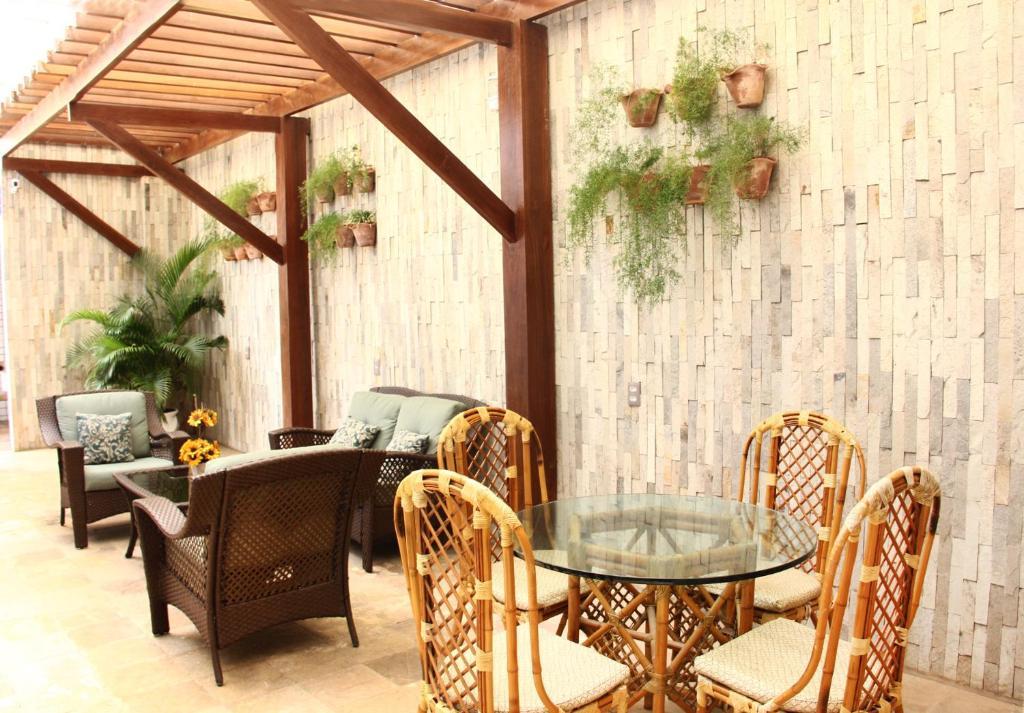 San Phillip Flat 3*